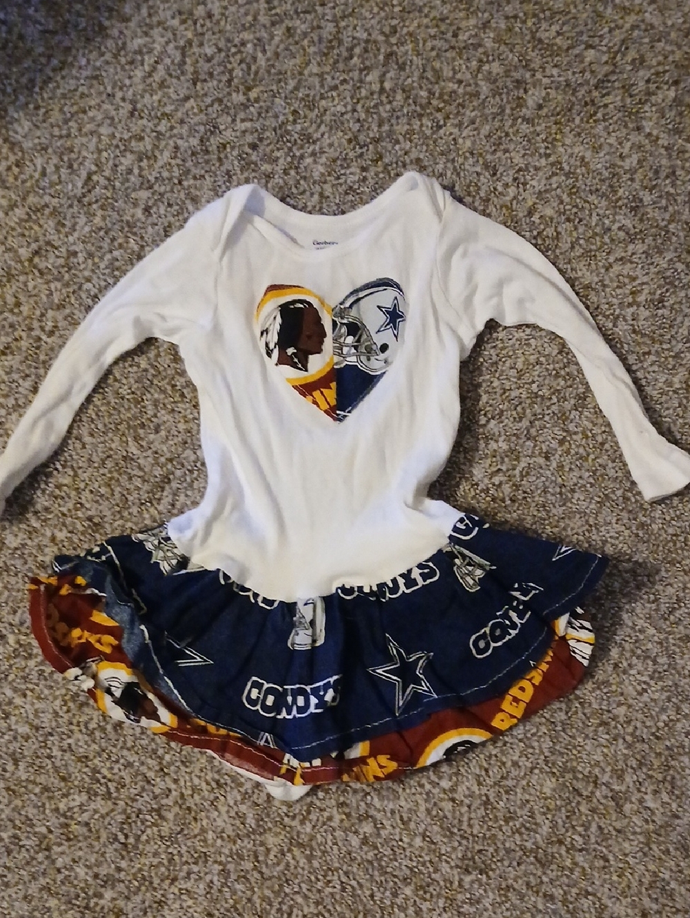 Gerber NFL Redskins & Dallas Cowboys Onesie